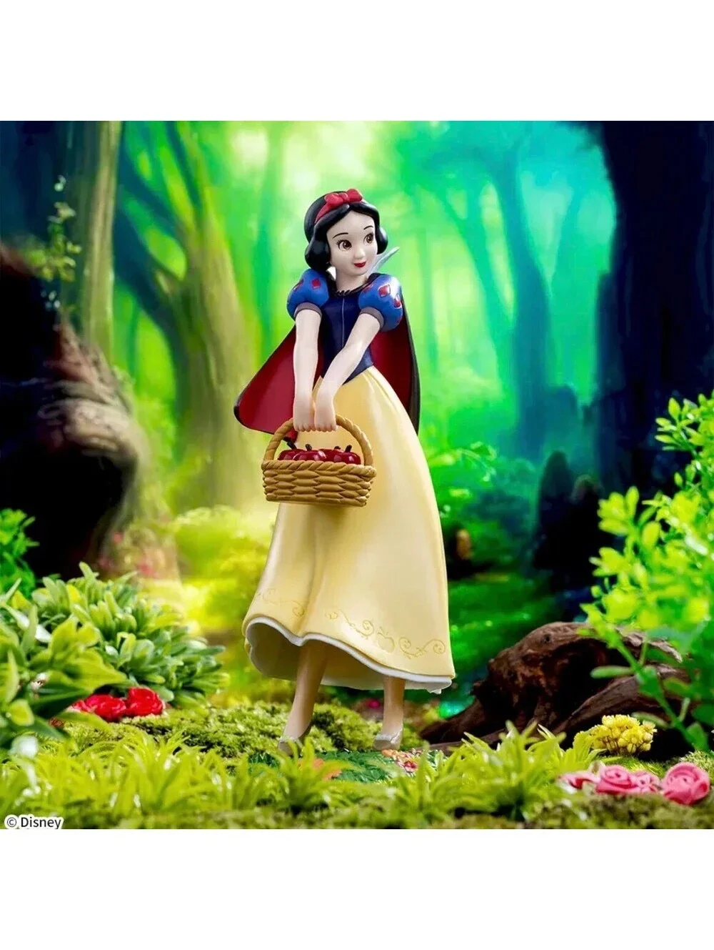Disney Snow White and the Seven Dwarfs Luminasta Figure by SEGA